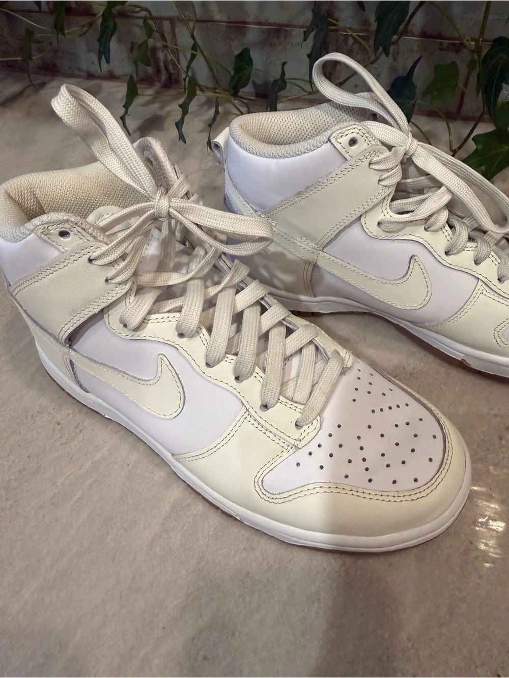 Nike Dunk High Sail Gum White Cream High Top Sneakers Womens Size 6 DD1869-109